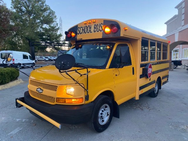 Used 2009 Chevrolet Express 3500 w/ School Bus Package image 2