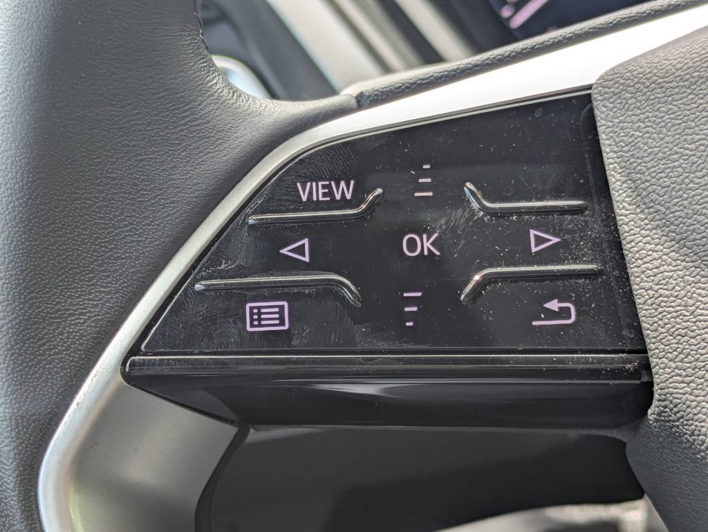 Used 2025 Audi Q4 e-tron Premium AWD/4WD image 38