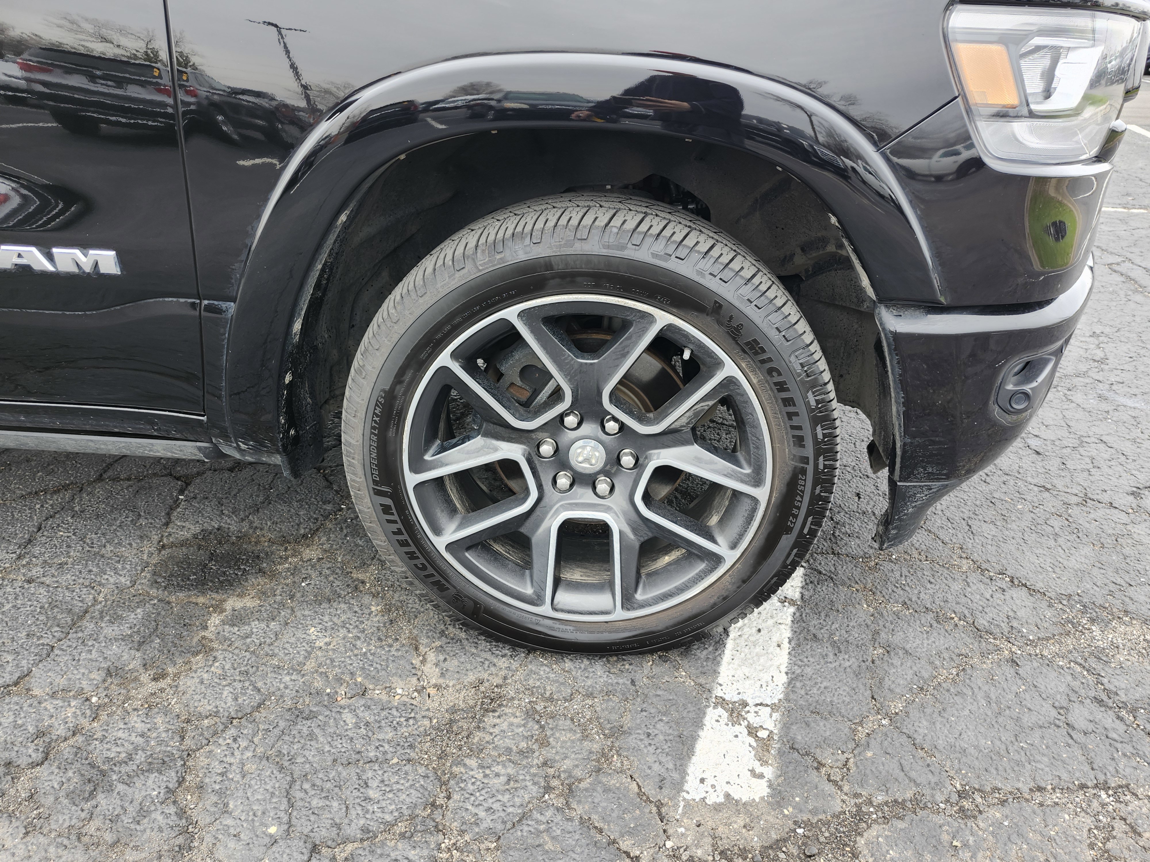 Used 2019 RAM 1500 Laramie image 11