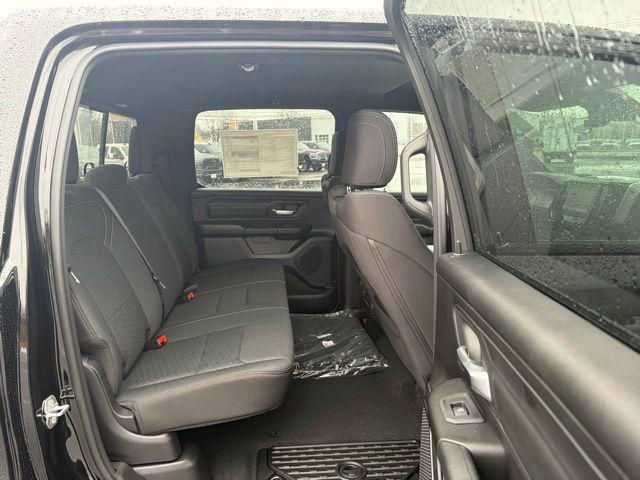 New 2026 RAM 1500 Express AWD/4WD image 29