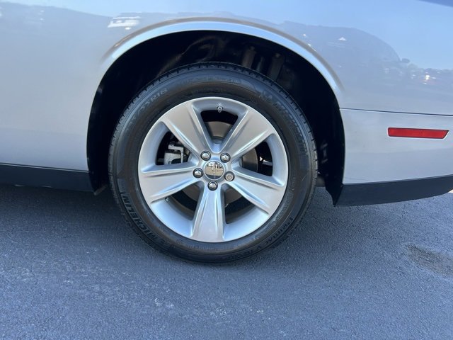 Used 2023 Dodge Challenger SXT image 10
