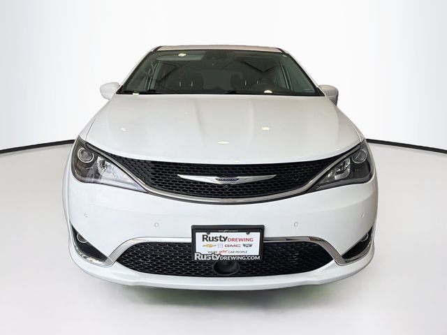 Used 2019 Chrysler Pacifica Touring Plus w/ Advanced Safetytec Group FWD image 2