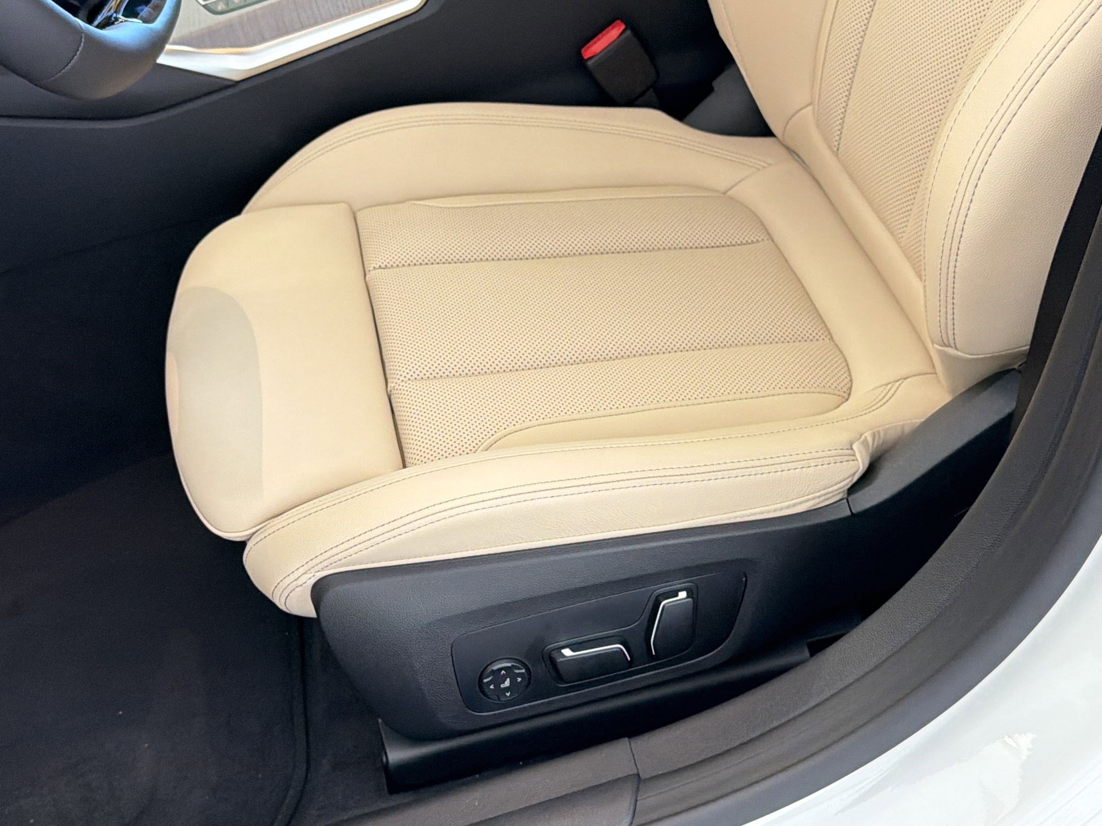 New 2026 BMW i4 xDrive40i w/ Premium Package AWD/4WD image 14