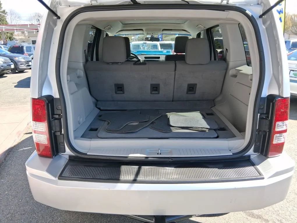 Used 2008 Jeep Liberty Sport w/ Popular Equipment Group image 12