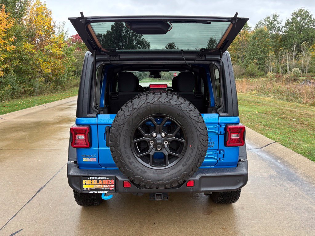 Used 2024 Jeep Wrangler Unlimited AWD/4WD image 47