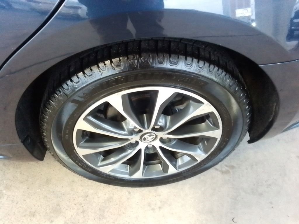 Used 2017 Toyota Avalon XLE Premium w/ All Weather Liner Package image 28