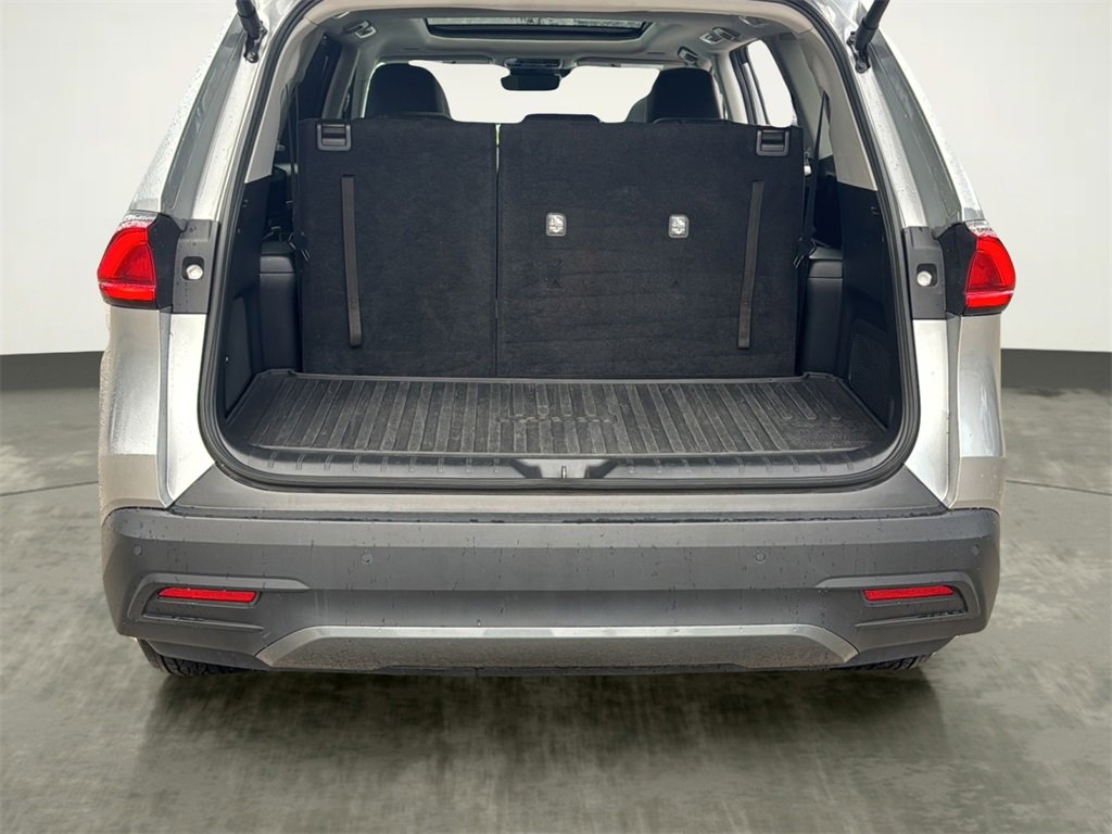 Used 2024 Toyota Grand Highlander XLE image 23