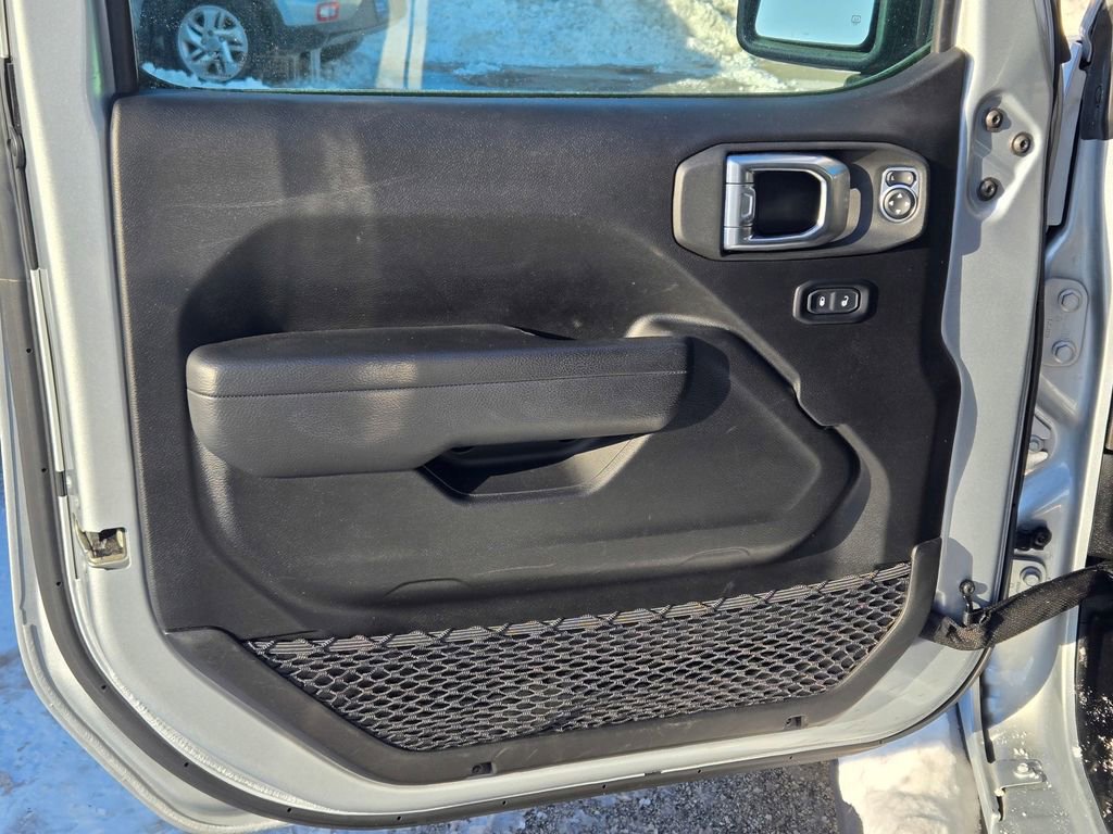 Used 2022 Jeep Wrangler Unlimited Sport image 27