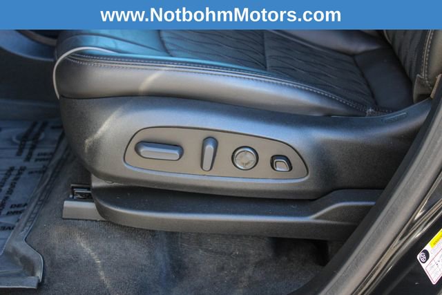 Used 2024 Buick Enclave Avenir w/ Avenir Technology Package image 18