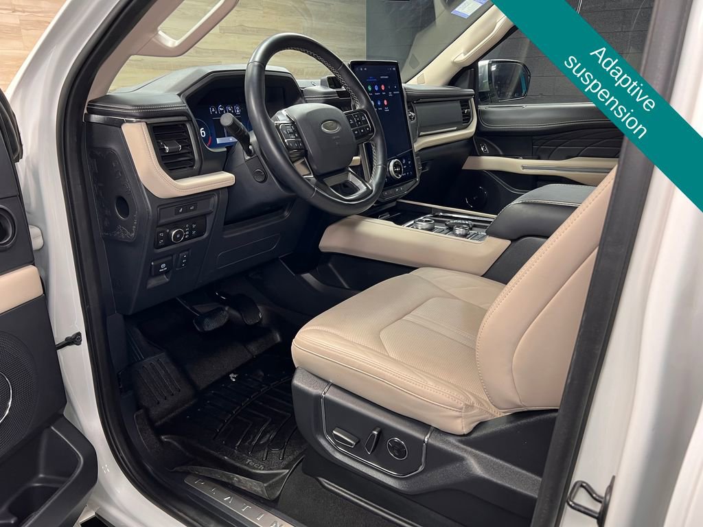 Used 2024 Ford Expedition Max Platinum AWD/4WD image 3