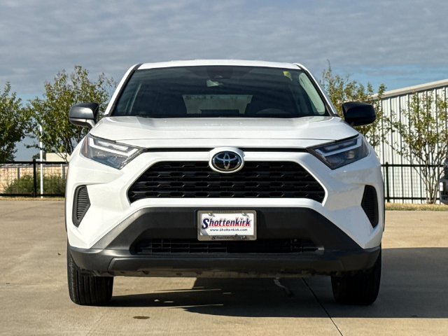 Used 2024 Toyota RAV4 LE FWD image 2