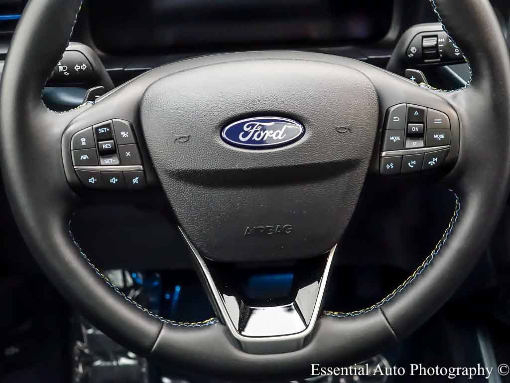 Used 2025 Ford Maverick Lobo AWD/4WD image 16