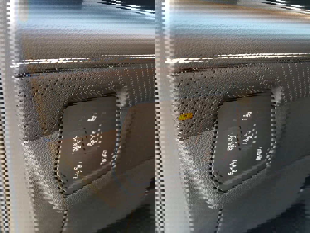 New 2025 Volkswagen Atlas Cross Sport SEL image 14