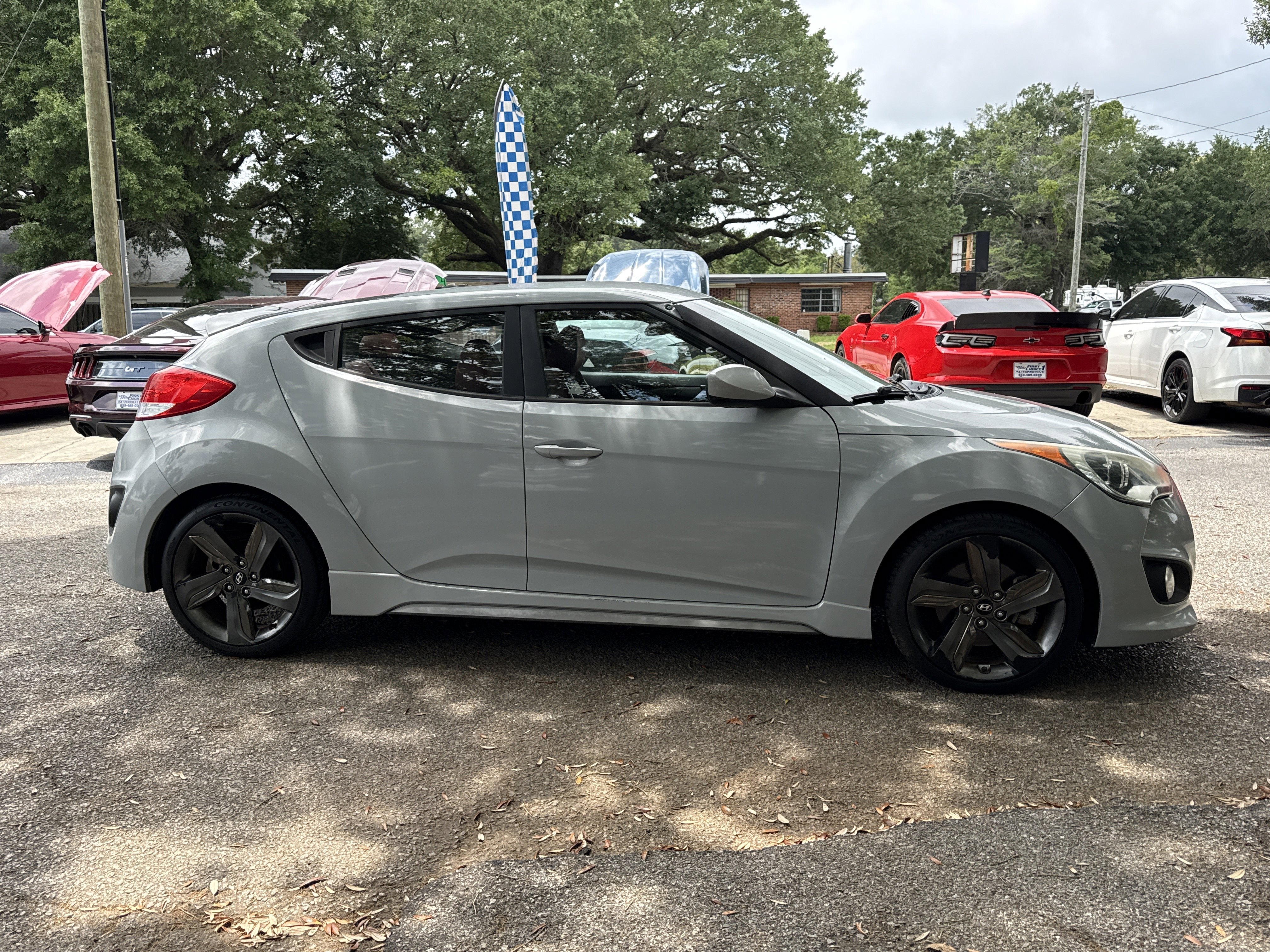 Used 2014 Hyundai Veloster Turbo R-Spec FWD image 6