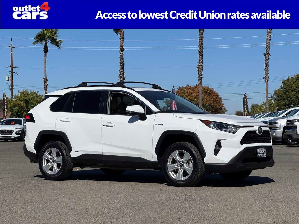 Used 2020 Toyota RAV4 XLE w/ Convenience Package AWD/4WD image 1