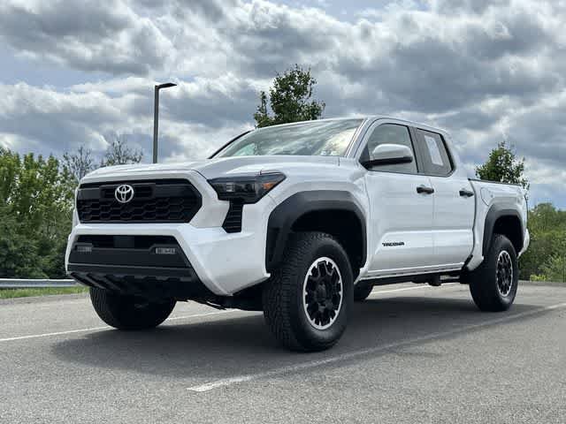 Used 2024 Toyota Tacoma TRD Off-Road w/ TRD Off Road Upgrade Package AWD/4WD image 25