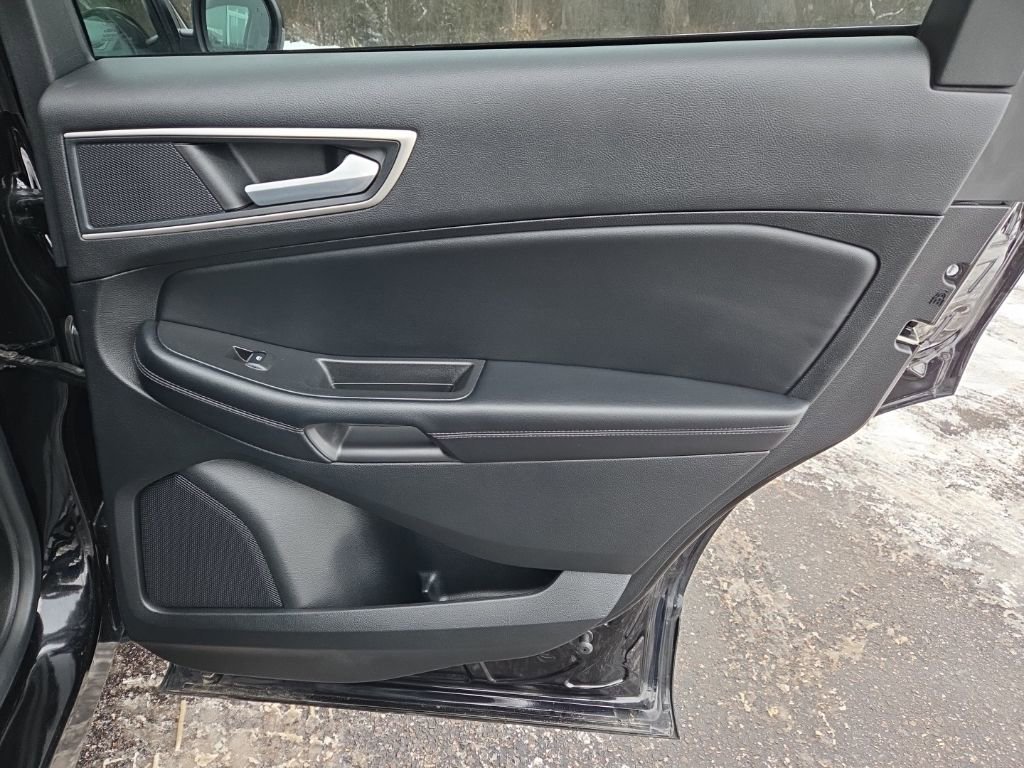 Used 2023 Ford Edge SEL w/ Convenience Package image 31