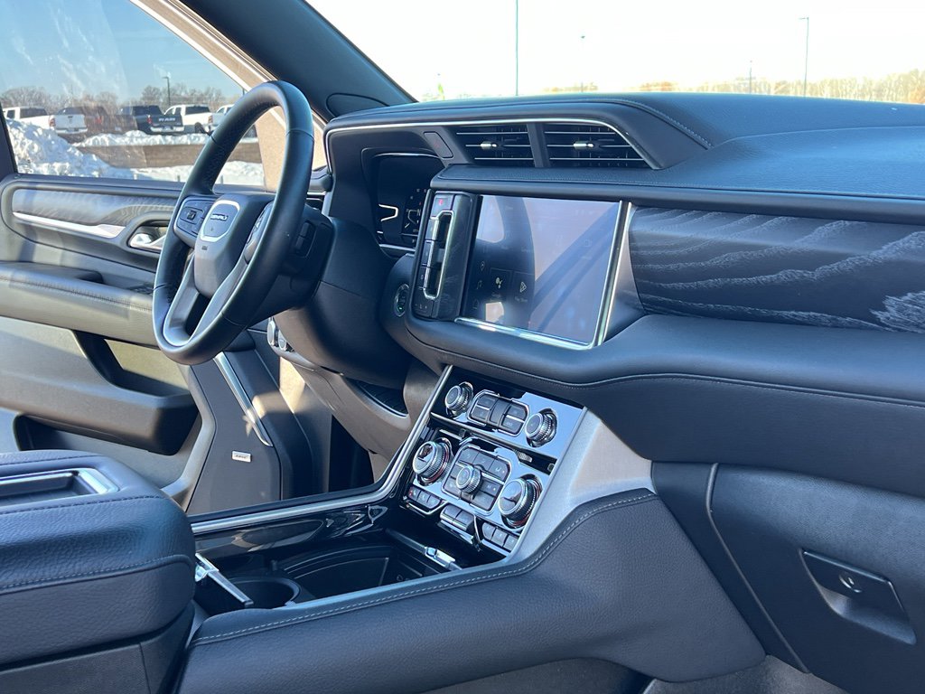 Used 2024 GMC Yukon Denali image 28