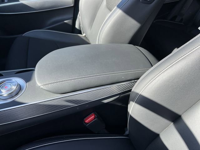 Used 2025 Genesis GV70 3.5T Sport AWD/4WD image 19