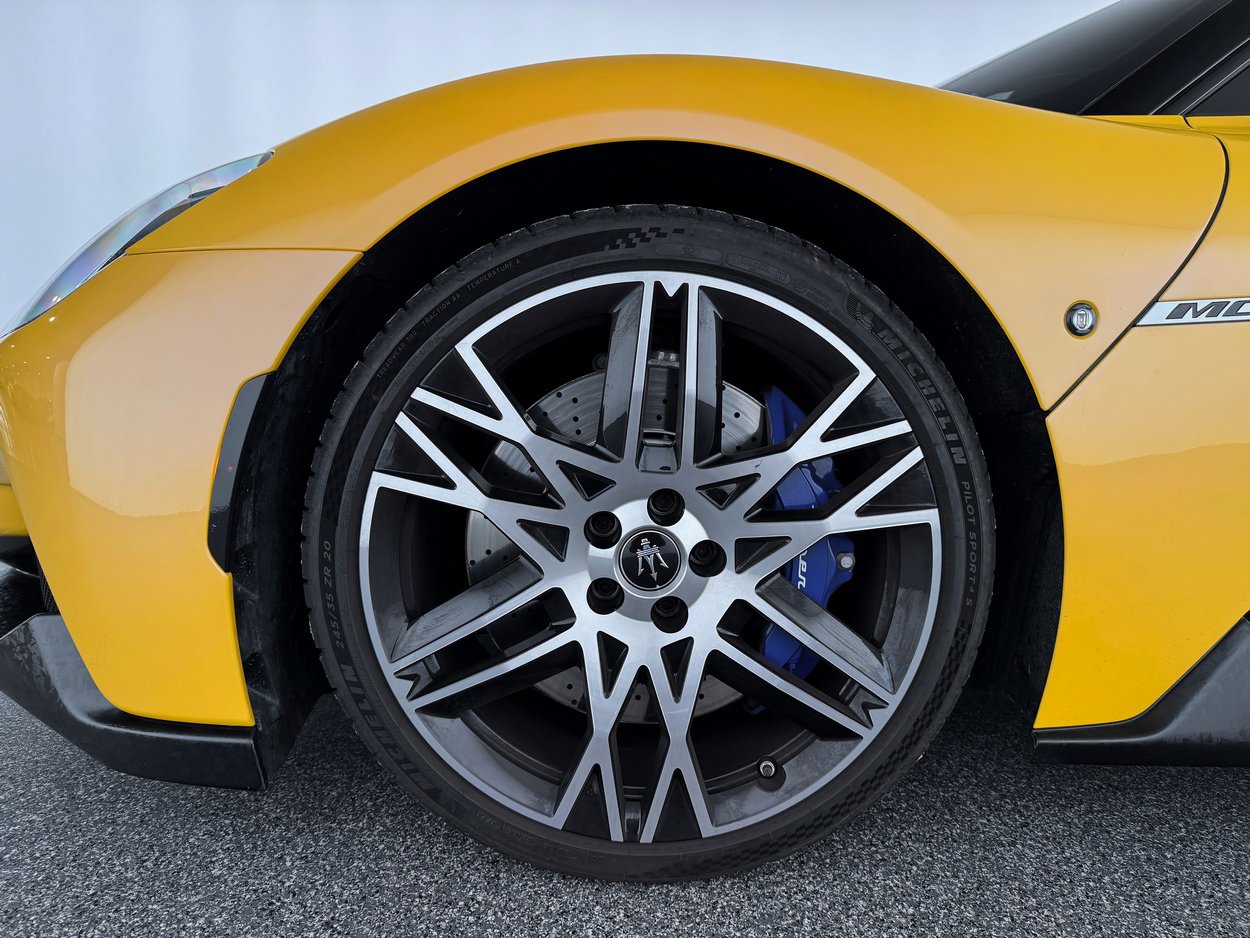 Used 2023 Maserati MC20 Spyder image 33