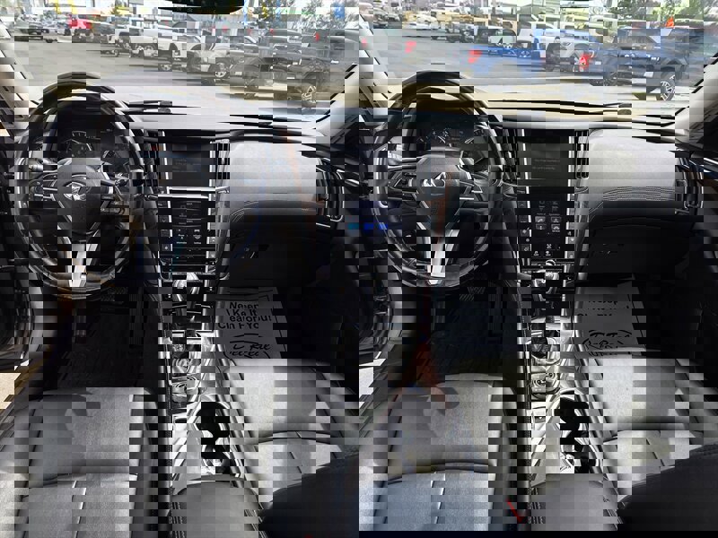 Used 2018 INFINITI Q50 Luxe w/ Essential Package (3.0T Luxe) image 12