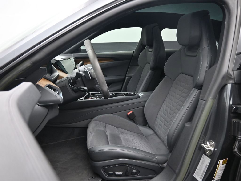 Used 2023 Audi e-tron GT Premium Plus image 21