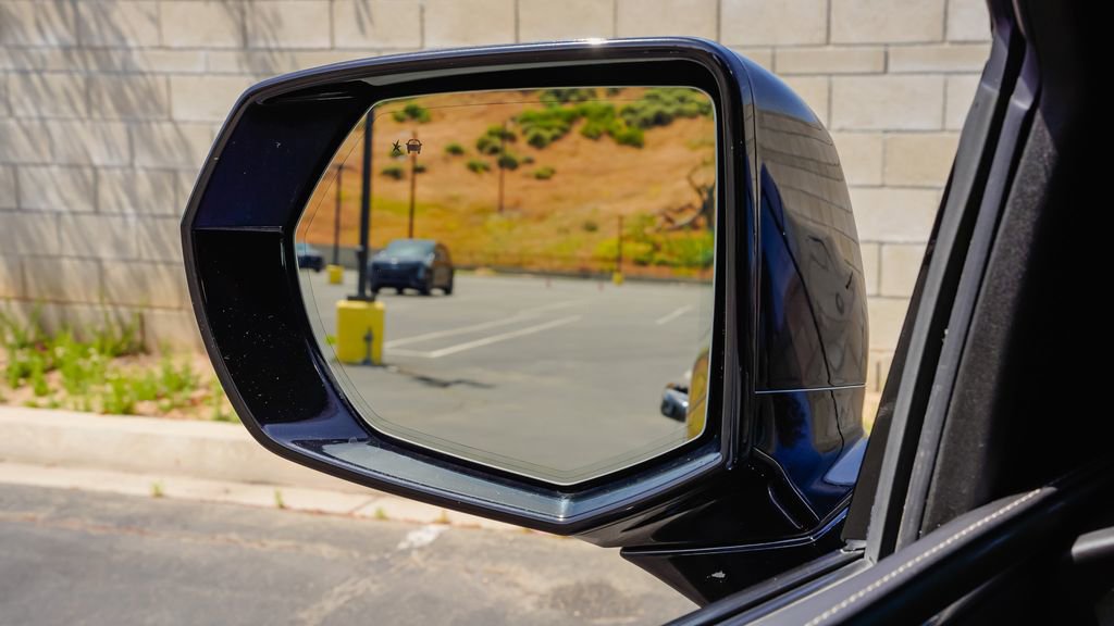 Used 2023 Cadillac Escalade Sport Platinum image 17