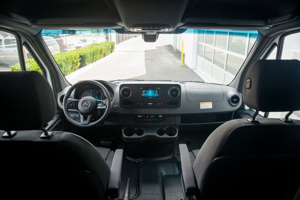Used 2024 Mercedes-Benz Sprinter 144 Cargo image 23