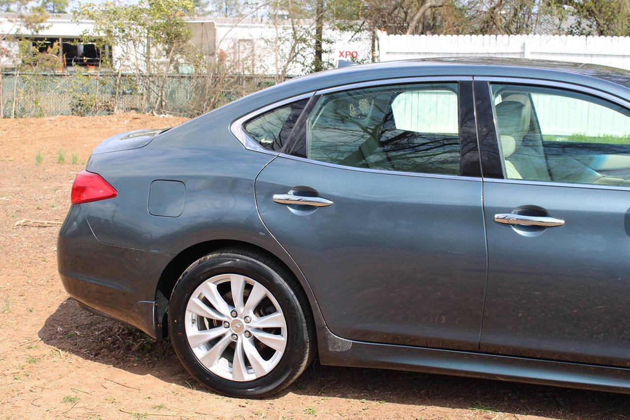 Used 2011 INFINITI M37 x w/ Deluxe Touring Pkg image 5