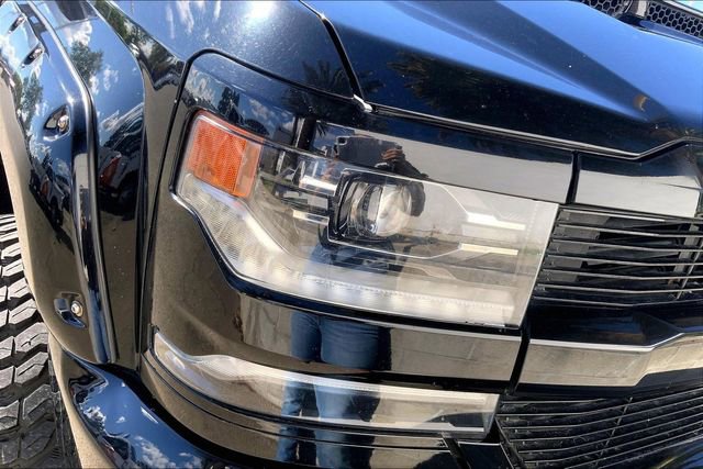 Used 2017 Chevrolet Silverado 1500 LTZ Z71 w/ LTZ Plus Package AWD/4WD image 27