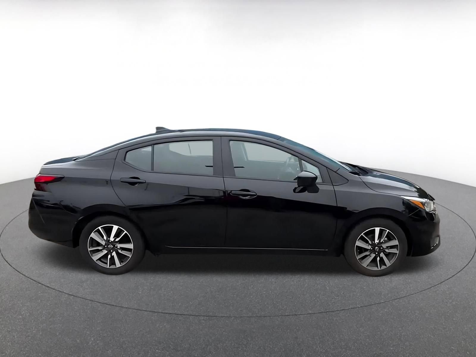 Used 2025 Nissan Versa SV FWD image 16