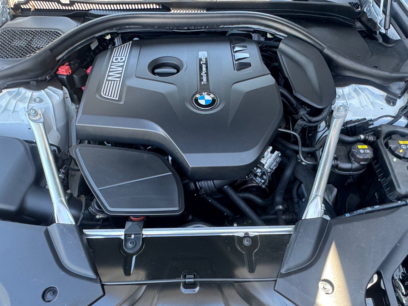 Used 2019 BMW 530i w/ Convenience Package RWD image 19