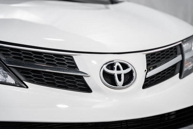Used 2015 Toyota RAV4 XLE image 10