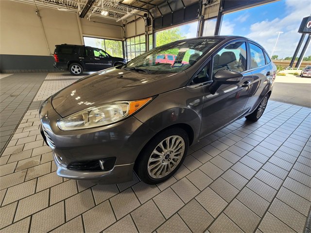 Used 2014 Ford Fiesta Titanium FWD image 2