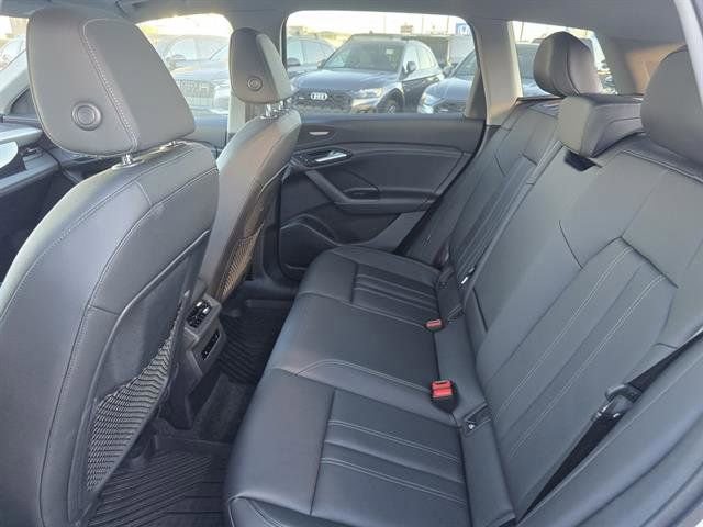 New 2025 Audi Q6 e-tron Premium Plus image 13