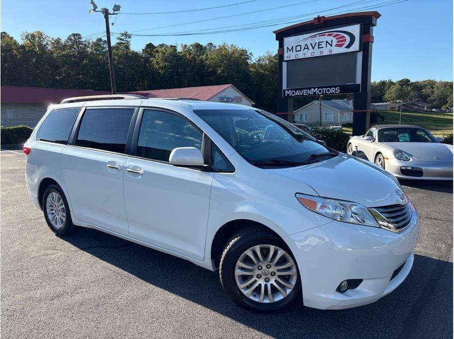 Used 2015 Toyota Sienna XLE Premium