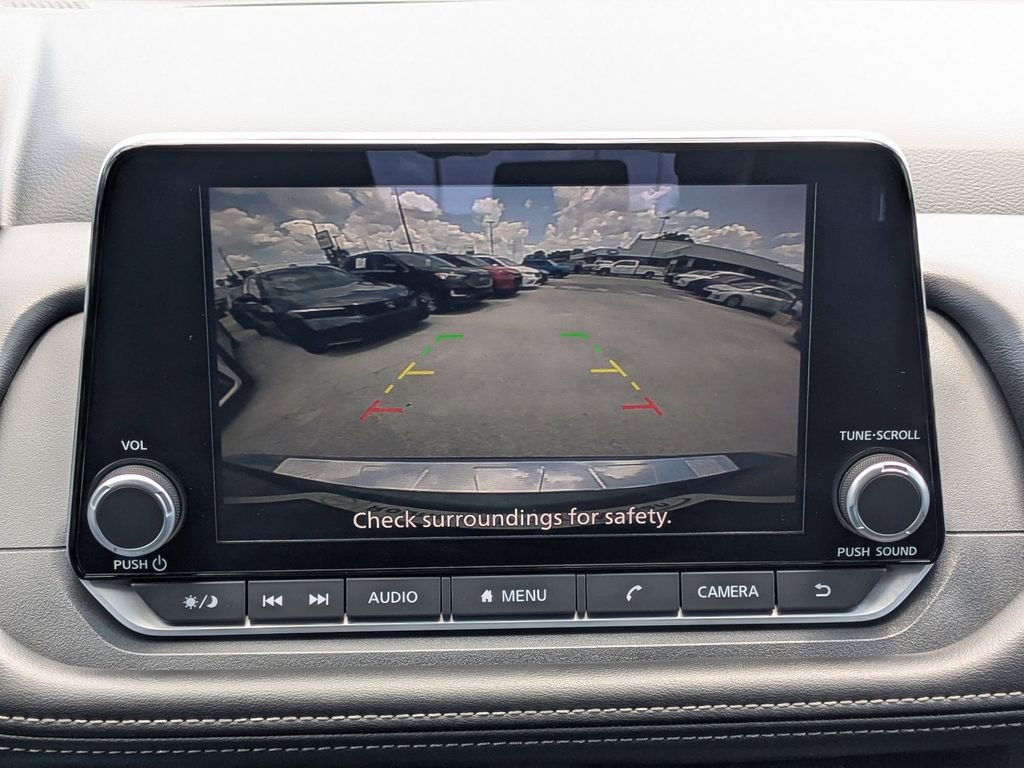 Used 2025 Nissan Rogue SV FWD image 31