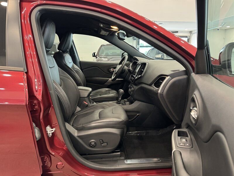 Used 2019 Jeep Cherokee High Altitude image 9