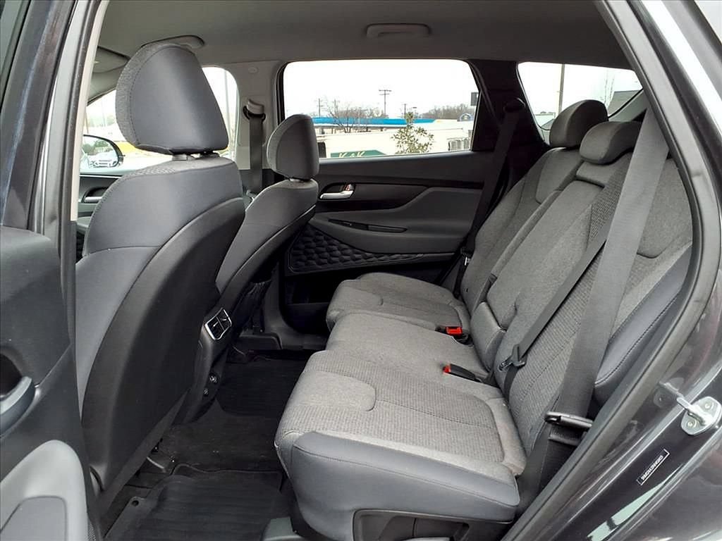 Used 2022 Hyundai Santa Fe SEL FWD image 5