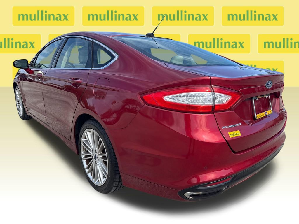 Used 2016 Ford Fusion SE w/ Equipment Group 202A image 6