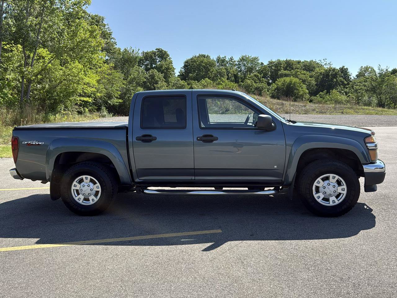 Used 2007 GMC Canyon SLE AWD/4WD image 2