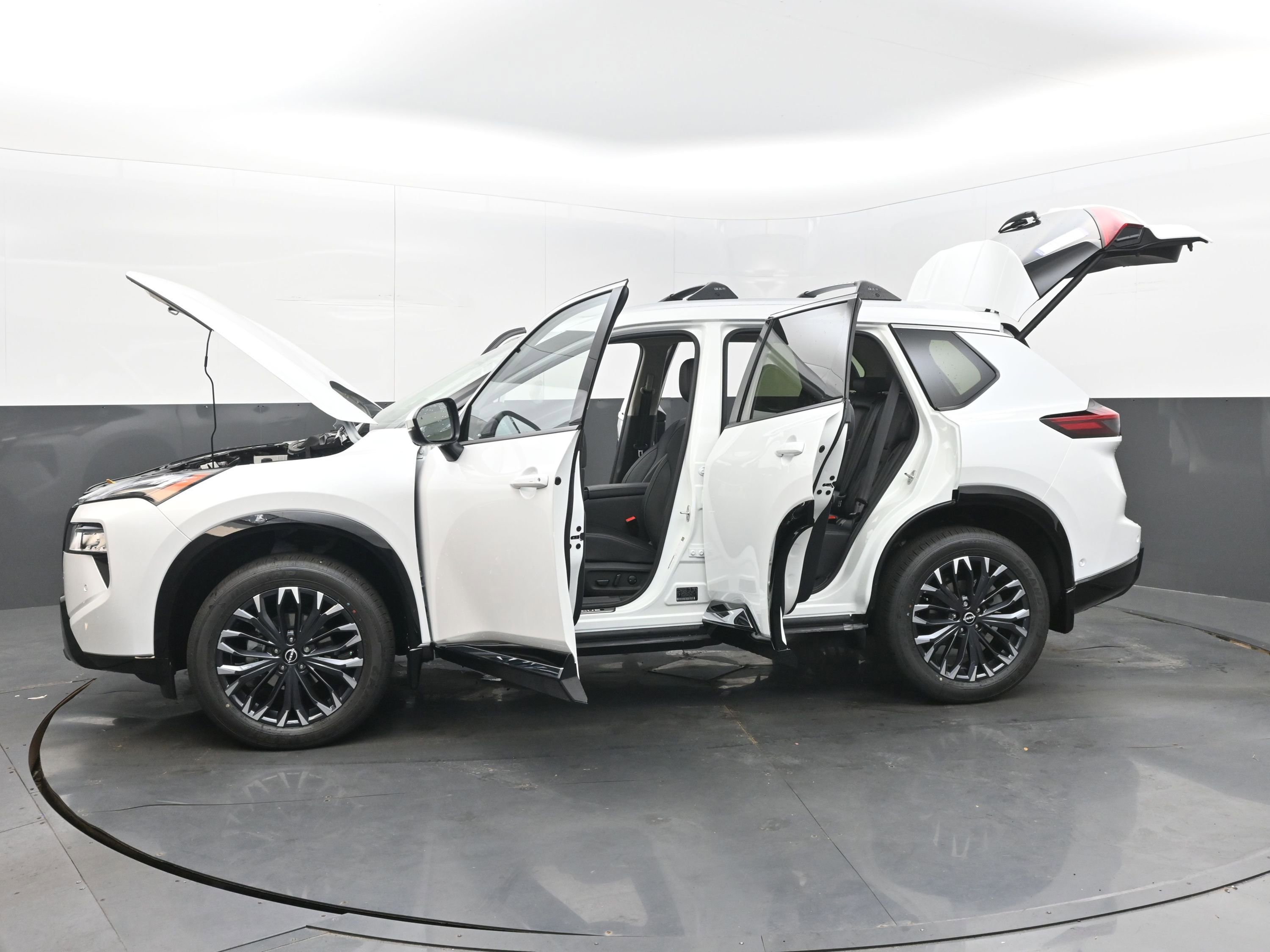 New 2025 Nissan Rogue Platinum w/ Platinum Premium Package image 37