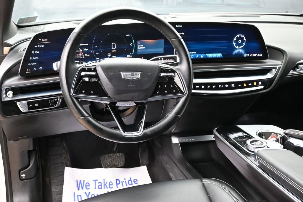 Used 2024 Cadillac Lyriq Tech RWD image 29