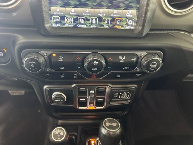 Used 2022 Jeep Wrangler Unlimited Sahara image 24