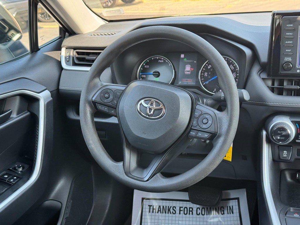 Used 2020 Toyota RAV4 LE AWD/4WD image 17