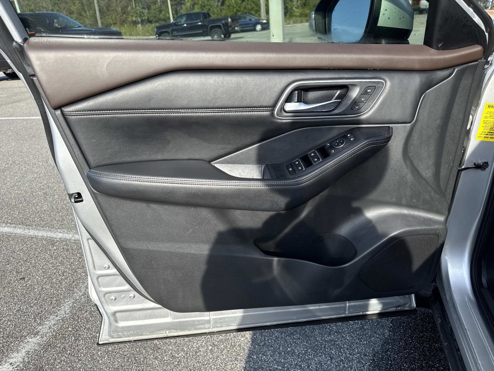 Used 2021 Nissan Rogue SL image 17