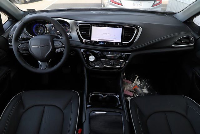 New 2026 Chrysler Pacifica Limited w/ S Appearance Package image 22