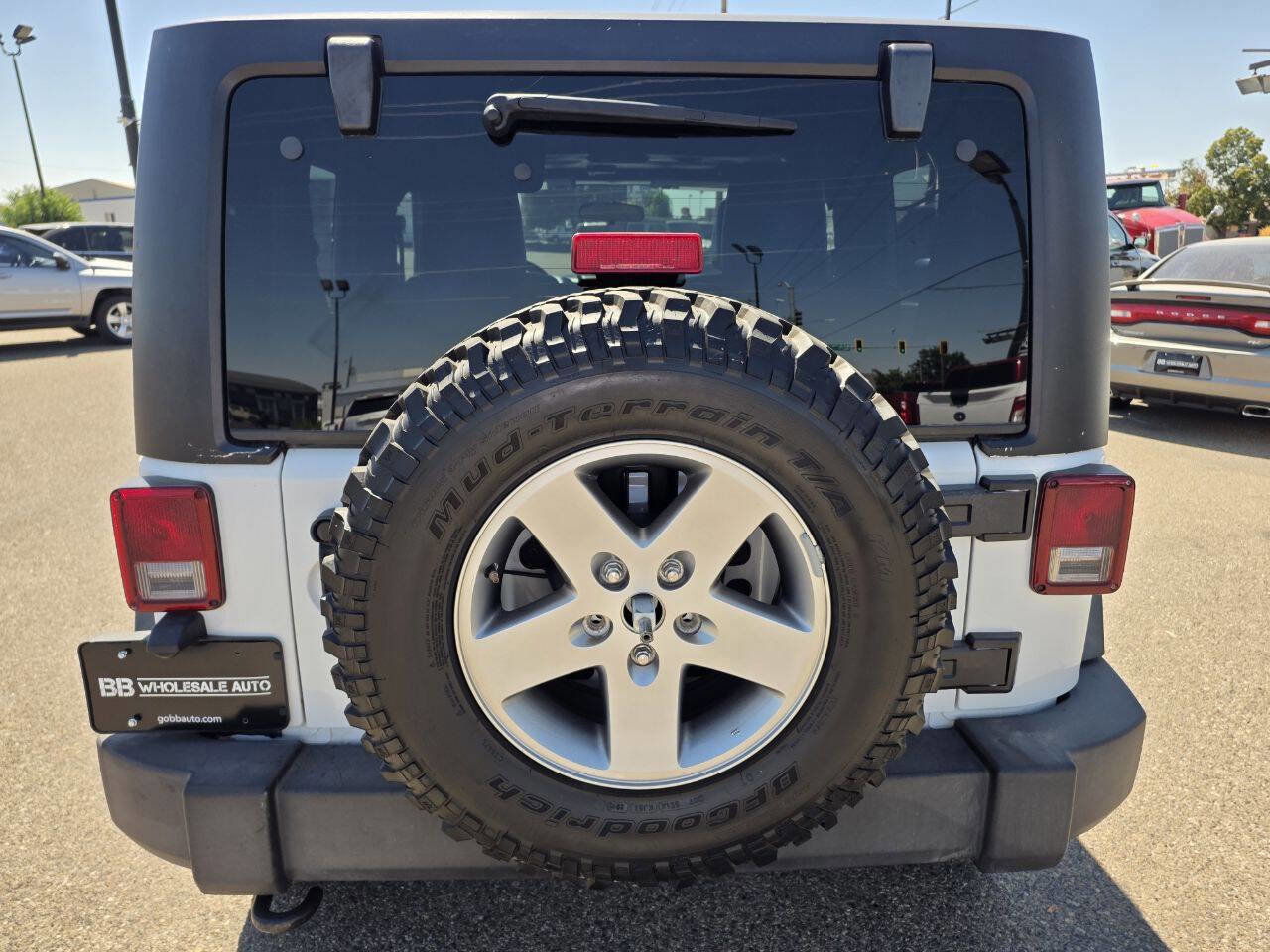 Used 2012 Jeep Wrangler Rubicon w/ PWR Convenience Group image 4