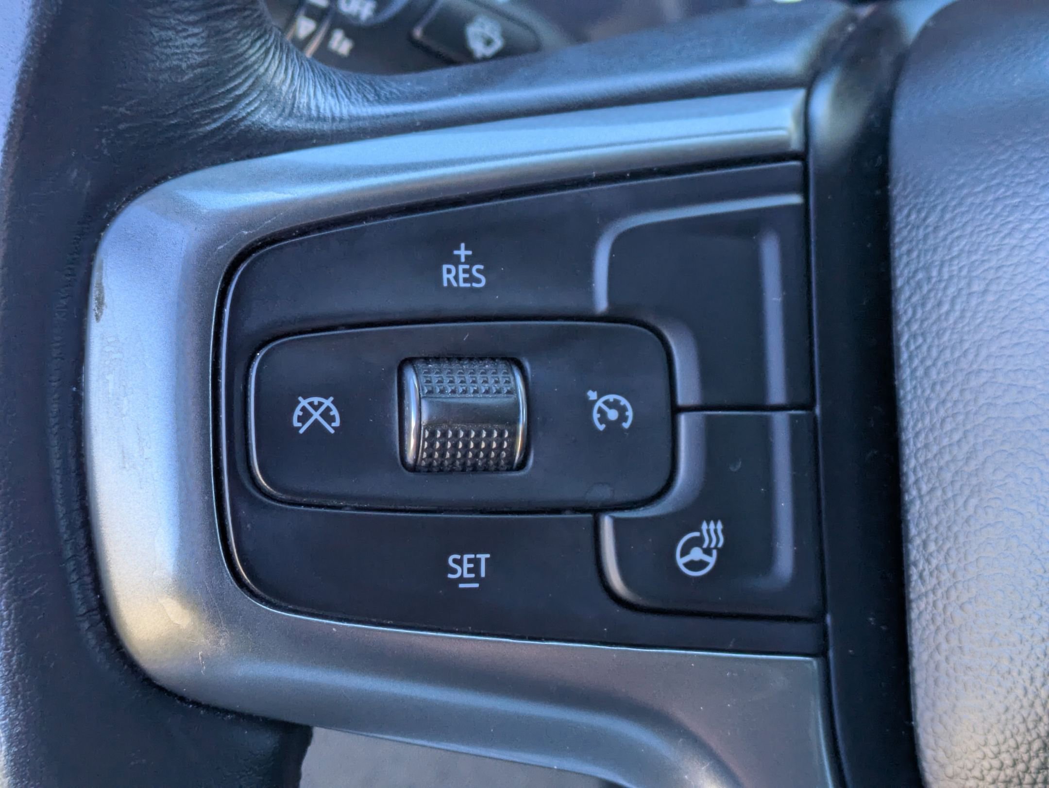 Used 2020 Chevrolet Silverado 1500 RST image 14