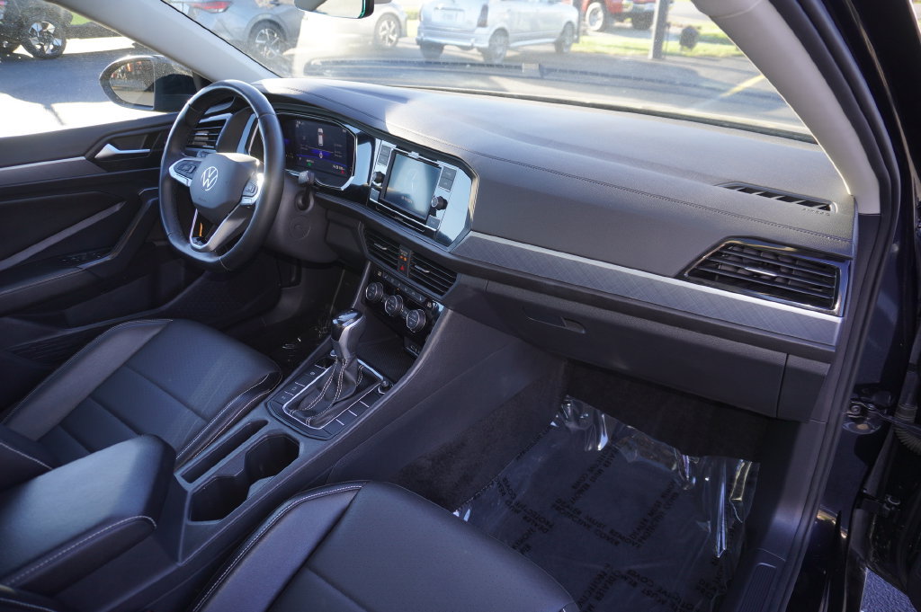Used 2022 Volkswagen Jetta SE FWD image 26